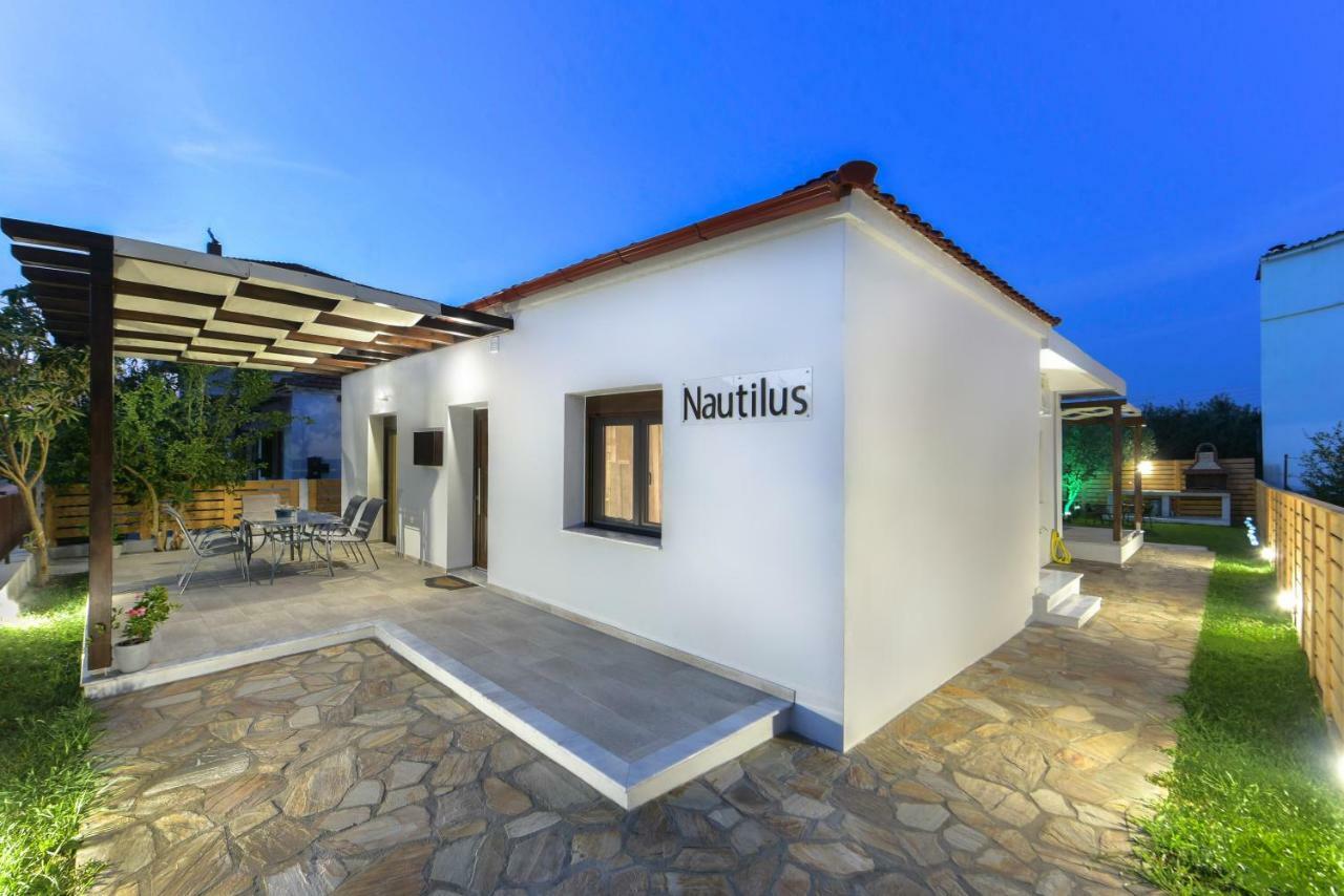 Νautilus Luxury Apartments Ierissos Exterior foto